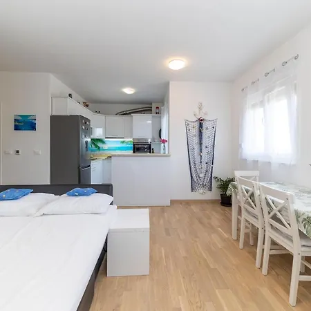 Luna Apartman Zadar